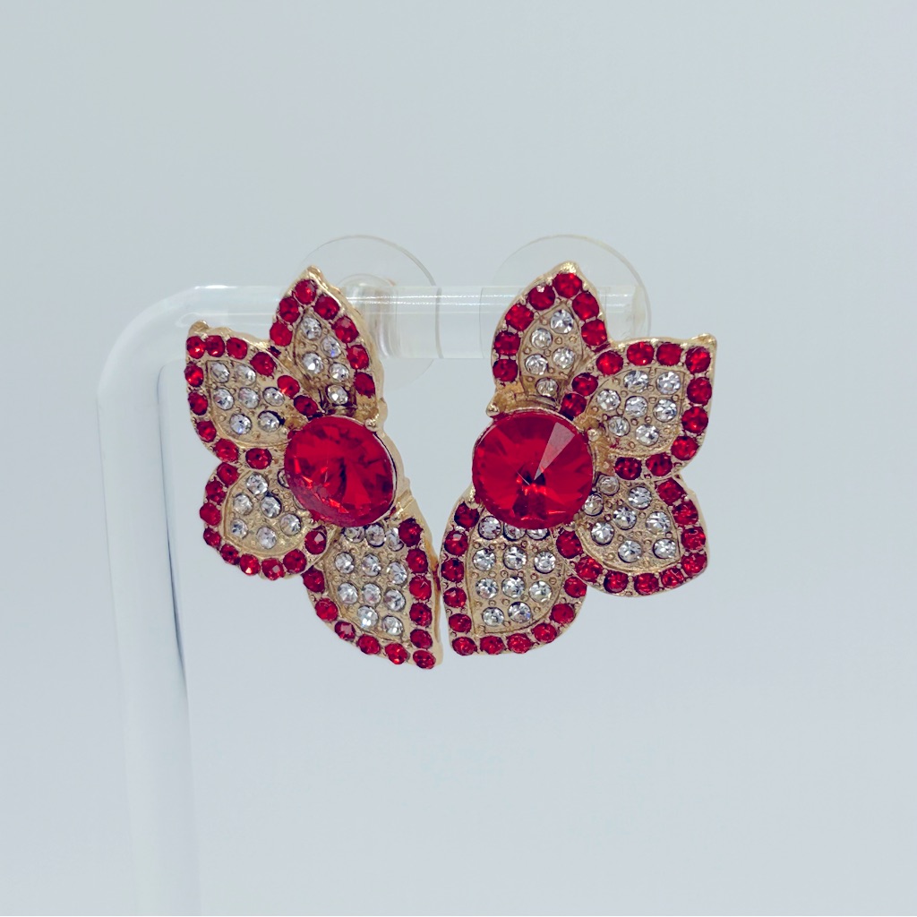 Saks Fifth Avenue Red Crystal Flower Earrings Holiday Ready 25$